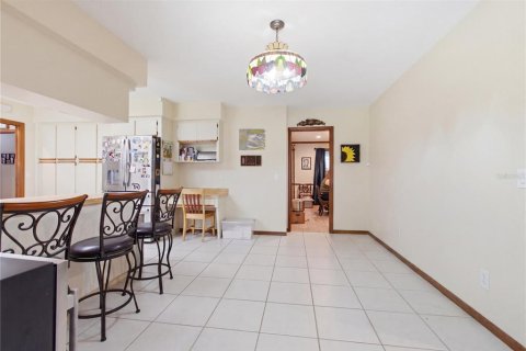 Villa ou maison à vendre à Lake Mary, Floride: 4 chambres, 292.74 m2 № 2147806 - photo 12