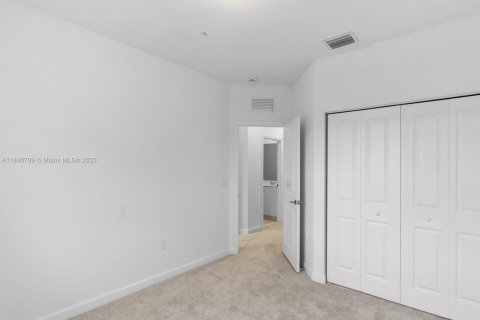 Townhouse in Pembroke Pines, Florida 3 bedrooms № 1831054 - photo 27