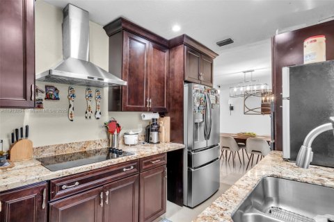 Купить виллу или дом в Майами, Флорида 3 спальни, 126.07м2, № 1971494 - фото 10