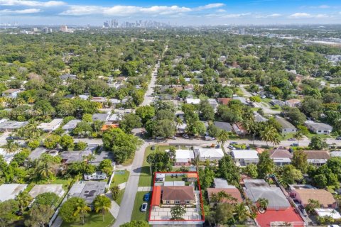 Купить виллу или дом в Майами, Флорида 3 спальни, 126.07м2, № 1971494 - фото 25