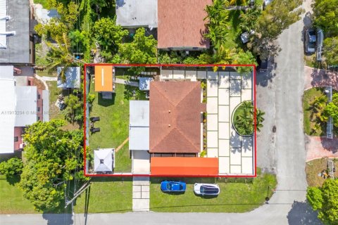 Купить виллу или дом в Майами, Флорида 3 спальни, 126.07м2, № 1971494 - фото 29