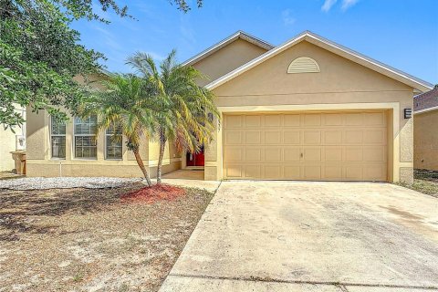 House in Kissimmee, Florida 4 bedrooms, 174.1 sq.m. № 1733525 - photo 1