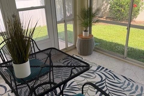 House in The Villages, Florida 2 bedrooms, 104.33 sq.m. № 1657459 - photo 3