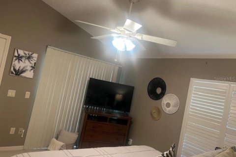 House in The Villages, Florida 2 bedrooms, 104.33 sq.m. № 1657459 - photo 25