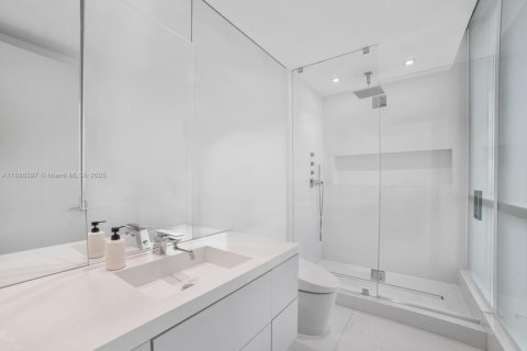 Copropriété à louer à Miami Beach, Floride: 3 chambres, 201.88 m2 № 1933438 - photo 22