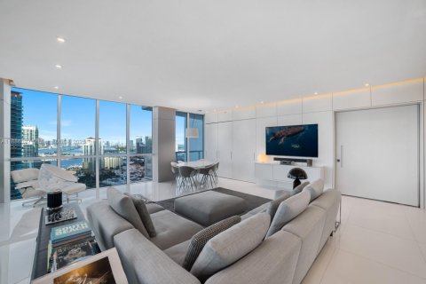 Copropriété à louer à Miami Beach, Floride: 3 chambres, 201.88 m2 № 1933438 - photo 2