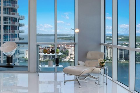 Copropriété à louer à Miami Beach, Floride: 3 chambres, 201.88 m2 № 1933438 - photo 3