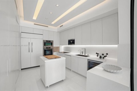 Copropriété à louer à Miami Beach, Floride: 3 chambres, 201.88 m2 № 1933438 - photo 8