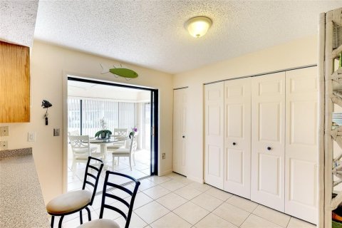 Copropriété à vendre à Bradenton, Floride: 2 chambres, 160.35 m2 № 2129653 - photo 17