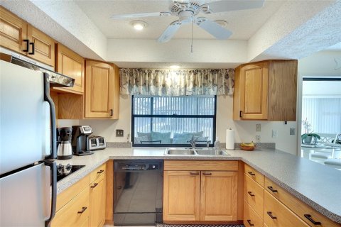 Copropriété à vendre à Bradenton, Floride: 2 chambres, 160.35 m2 № 2129653 - photo 14