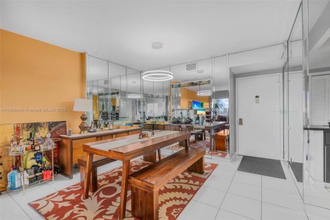 Condominio en venta en Hollywood, Florida, 2 dormitorios, 105.17 m2 № 2012513 - foto 6