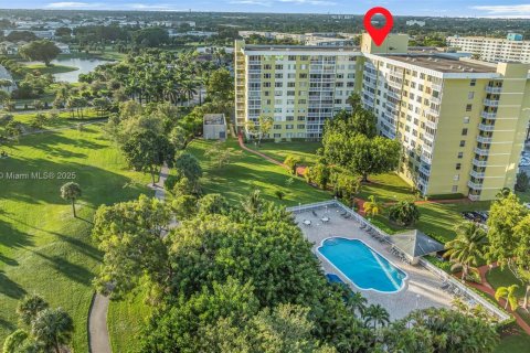 Condominio en venta en Hollywood, Florida, 2 dormitorios, 105.17 m2 № 2012513 - foto 2