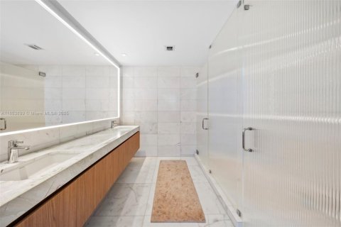 Condominio en venta en Miami Beach, Florida, 2 dormitorios, 133.22 m2 № 2183398 - foto 16