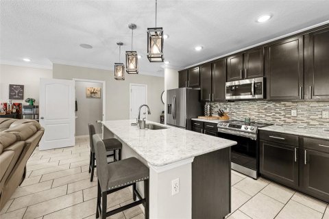 House in Tampa, Florida 4 bedrooms, 206.89 sq.m. № 1613402 - photo 26