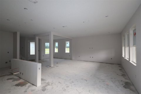 House in Zellwood, Florida 5 bedrooms, 289.86 sq.m. № 2344939 - photo 14