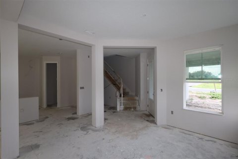 House in Zellwood, Florida 5 bedrooms, 289.86 sq.m. № 2344939 - photo 12