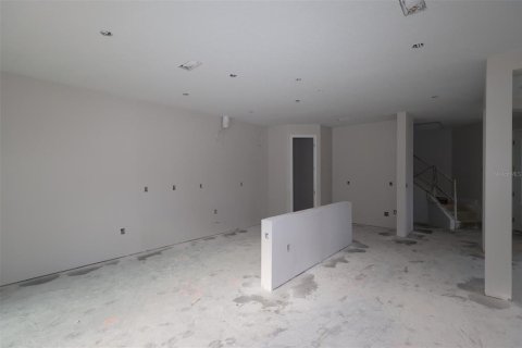House in Zellwood, Florida 5 bedrooms, 289.86 sq.m. № 2344939 - photo 18
