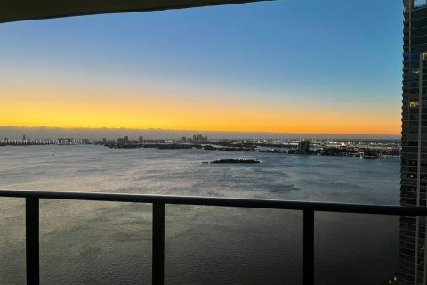 Condominio en venta en Miami, Florida, 2 dormitorios, 99.13 m2 № 2021536 - foto 16