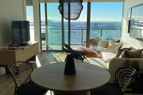 Condominio en venta en Miami, Florida, 2 dormitorios, 99.13 m2 № 2021536 - foto 10