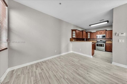 Снять в аренду кондоминиум в Мирамар, Флорида 3 спальни, 134.24м2, № 2005548 - фото 19