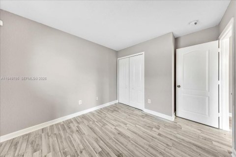 Снять в аренду кондоминиум в Мирамар, Флорида 3 спальни, 134.24м2, № 2005548 - фото 27