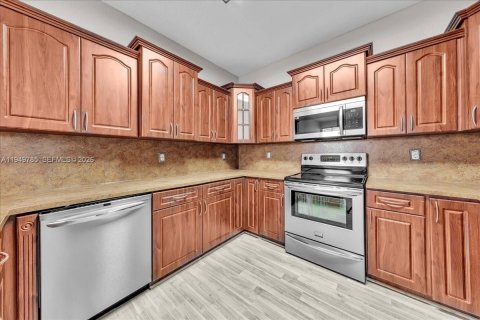 Снять в аренду кондоминиум в Мирамар, Флорида 3 спальни, 134.24м2, № 2005548 - фото 22