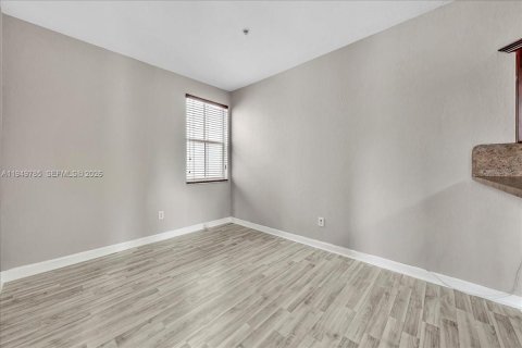 Снять в аренду кондоминиум в Мирамар, Флорида 3 спальни, 134.24м2, № 2005548 - фото 16