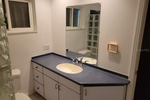 House in Saint Pete Beach, Florida 4 bedrooms, 166.85 sq.m. № 1845098 - photo 19
