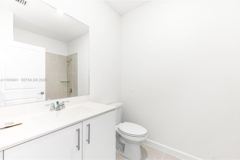 Casa en alquiler en Homestead, Florida, 3 dormitorios № 1992211 - foto 10