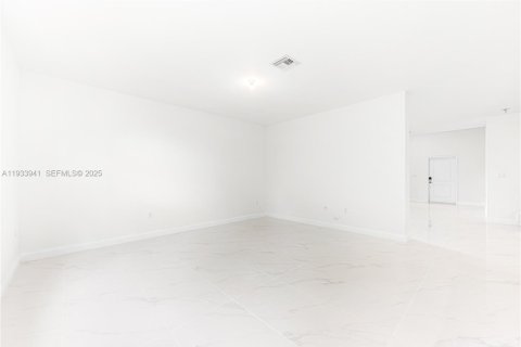 Casa en alquiler en Homestead, Florida, 3 dormitorios № 1992211 - foto 6