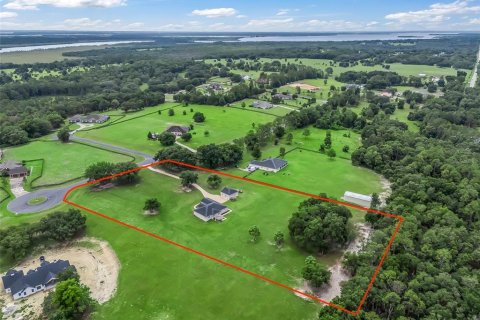 Villa ou maison à vendre à Weirsdale, Floride: 4 chambres, 219.16 m2 № 1837389 - photo 5
