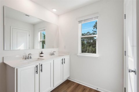 House in Palm Coast, Florida 4 bedrooms, 225.01 sq.m. № 2091933 - photo 21