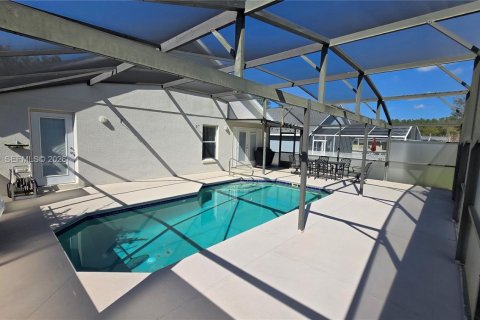 House in Davenport, Florida 4 bedrooms, 153.66 sq.m. № 2009378 - photo 13