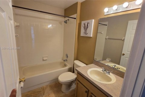 House in Davenport, Florida 4 bedrooms, 153.66 sq.m. № 2009378 - photo 17