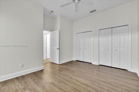 Купить виллу или дом в Нейплс, Флорида 4 спальни, 193.79м2, № 2026686 - фото 22