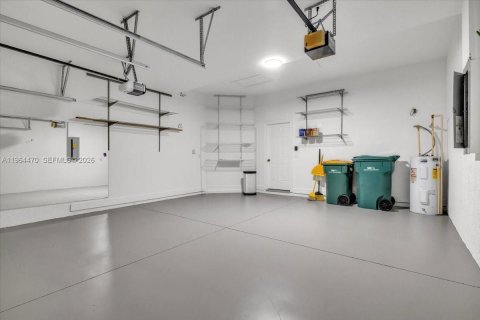 Купить виллу или дом в Нейплс, Флорида 4 спальни, 193.79м2, № 2026686 - фото 28