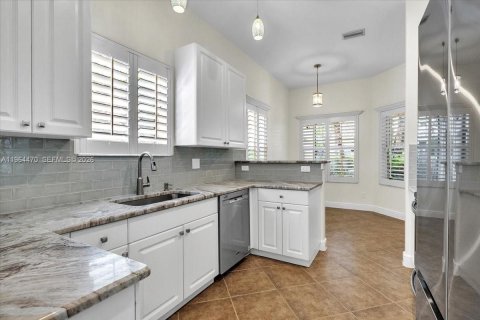 Дом в Нейплс, Флорида 4 спальни, 193.79м2 № 2026686