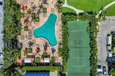 Купить кондоминиум в Санни-Айлс-Бич, Флорида 2 спальни, 143.91м2, № 2049114 - фото 28