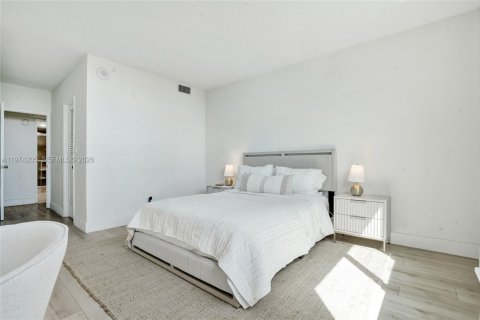 Купить кондоминиум в Санни-Айлс-Бич, Флорида 2 спальни, 143.91м2, № 2049114 - фото 22