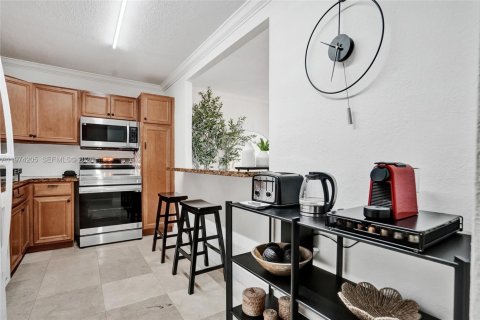 Купить кондоминиум в Санни-Айлс-Бич, Флорида 2 спальни, 143.91м2, № 2049114 - фото 11