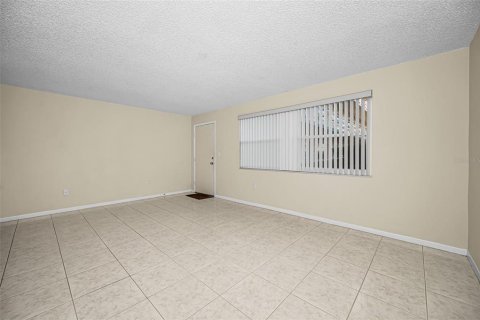 Copropriété à vendre à Saint Petersburg, Floride: 1 chambre, 77.57 m2 № 2151483 - photo 3