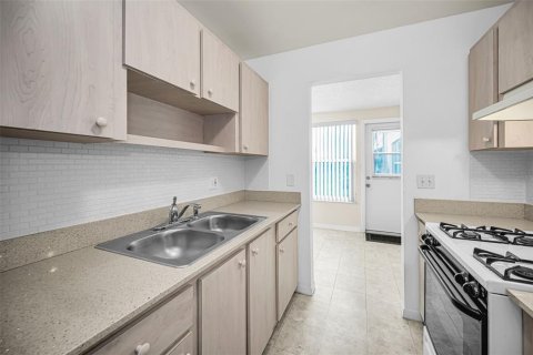 Copropriété à vendre à Saint Petersburg, Floride: 1 chambre, 77.57 m2 № 2151483 - photo 11