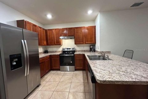 House in Davenport, Florida 3 bedrooms, 140.84 sq.m. № 2221893 - photo 6