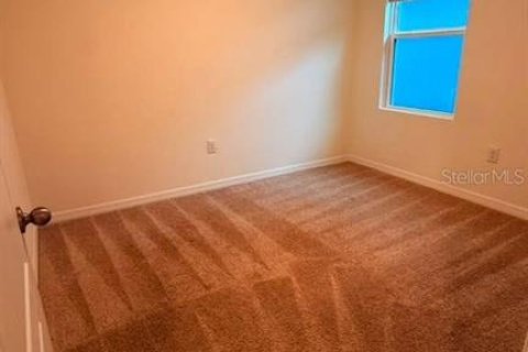 House in Davenport, Florida 3 bedrooms, 140.84 sq.m. № 2221893 - photo 8