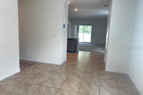 House in Davenport, Florida 3 bedrooms, 140.84 sq.m. № 2221893 - photo 3