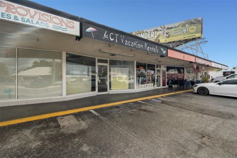 Propiedad comercial en Saint Pete Beach, Florida 74.88 m2 № 2094028