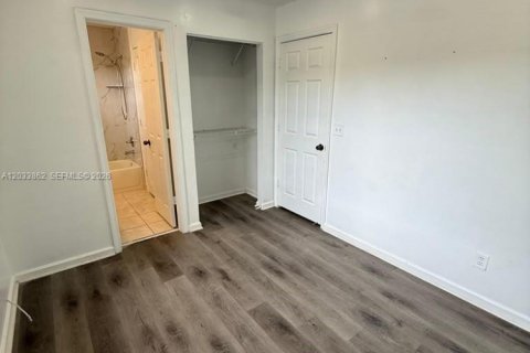 Adosado en alquiler en Lauderhill, Florida, 3 dormitorios, 144.93 m2 № 2078069 - foto 11