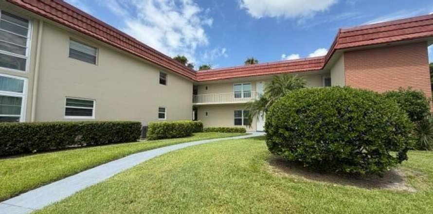 Condo in Vero Beach, Florida, 1 bedroom № 2191077