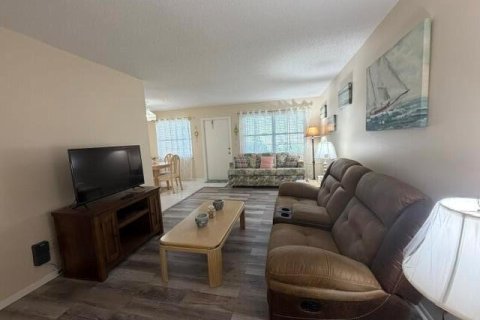 Condo in Vero Beach, Florida, 1 bedroom № 2191077 - photo 6