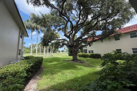Condo in Vero Beach, Florida, 1 bedroom № 2191077 - photo 19